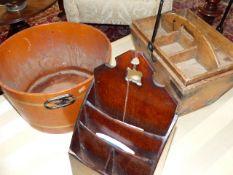 A COLLECTION OF OBJECTS TROUVE TO INCLUDE ANTIQUE AND LATER SEWING IMPLEMENTS, A METRONOME,