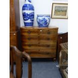 AN EARLY 19th.C.MAHOGANY BOW FRONT CHEST OF DRAWERS.