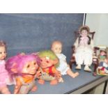 A MAHOGANY DOLLS CHAIR, VARIOUS DOLLS,ETC.