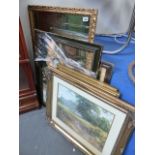 A GILT FRAMED MIRROR AND VARIOUS PRINTS.