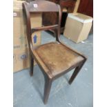 A GEORGIAN OAK SIDE CHAIR.