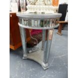 A PAIR OF MIRROR TOP CIRCULAR OCCASIONAL TABLES.