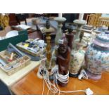 A QTY OF TABLE LAMPS, CUTLERY,ETC.