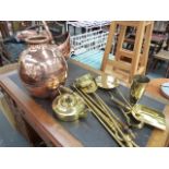 A QTY OF VICTORIAN AND OTHER COPPER AND BRASSWARE.