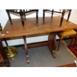 A SMALL HEAL'S OAK REFECTORY TYPE TABLE ON TRESTLE END SUPPORTS. 106 x 60 x H.73cms