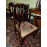 AN EARLY 19th.C.MAHOGANY CARVER ARMCHAIR.