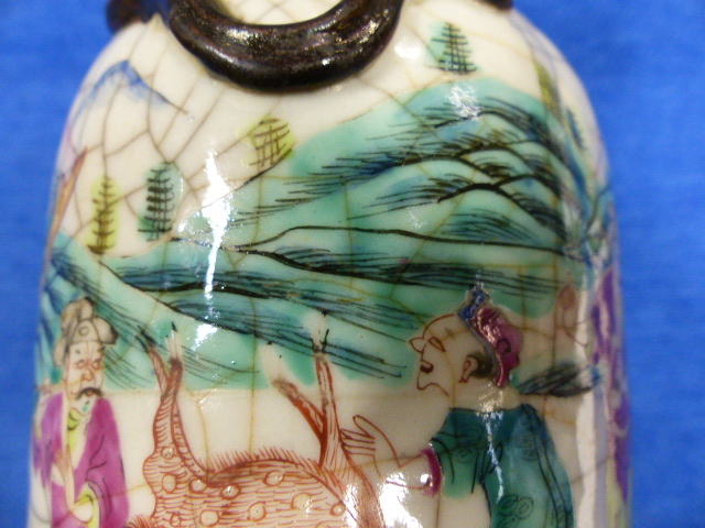 A PAIR OF CHINESE FAMILLE ROSE WARRIOR DECORATED CRACKLE GLAZE VASES WITH APPLIED DRAGON COLLARS AND - Image 35 of 48