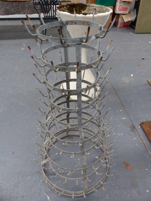 A VINTAGE GALVANISED BOTTLE DRYING RACK. - Image 2 of 5