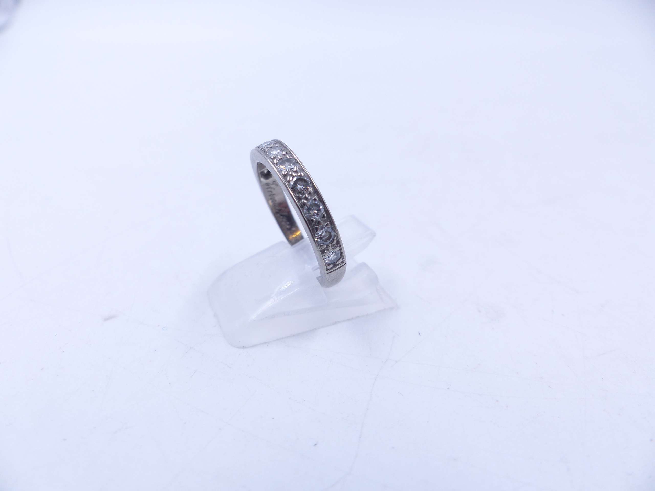 AN 18ct WHITE GOLD DIAMOND HALF ETERNITY RING WITH TEN BRILLIANT CUT PAVE SET DIAMONDS. FINGER - Image 4 of 10