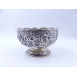 A LATE VICTORIAN SILVER HALLMARKED ROSE BOWL, DATED 1899 LONDON, 15cm DIAMETER, 9cm HIGH, WEIGHT