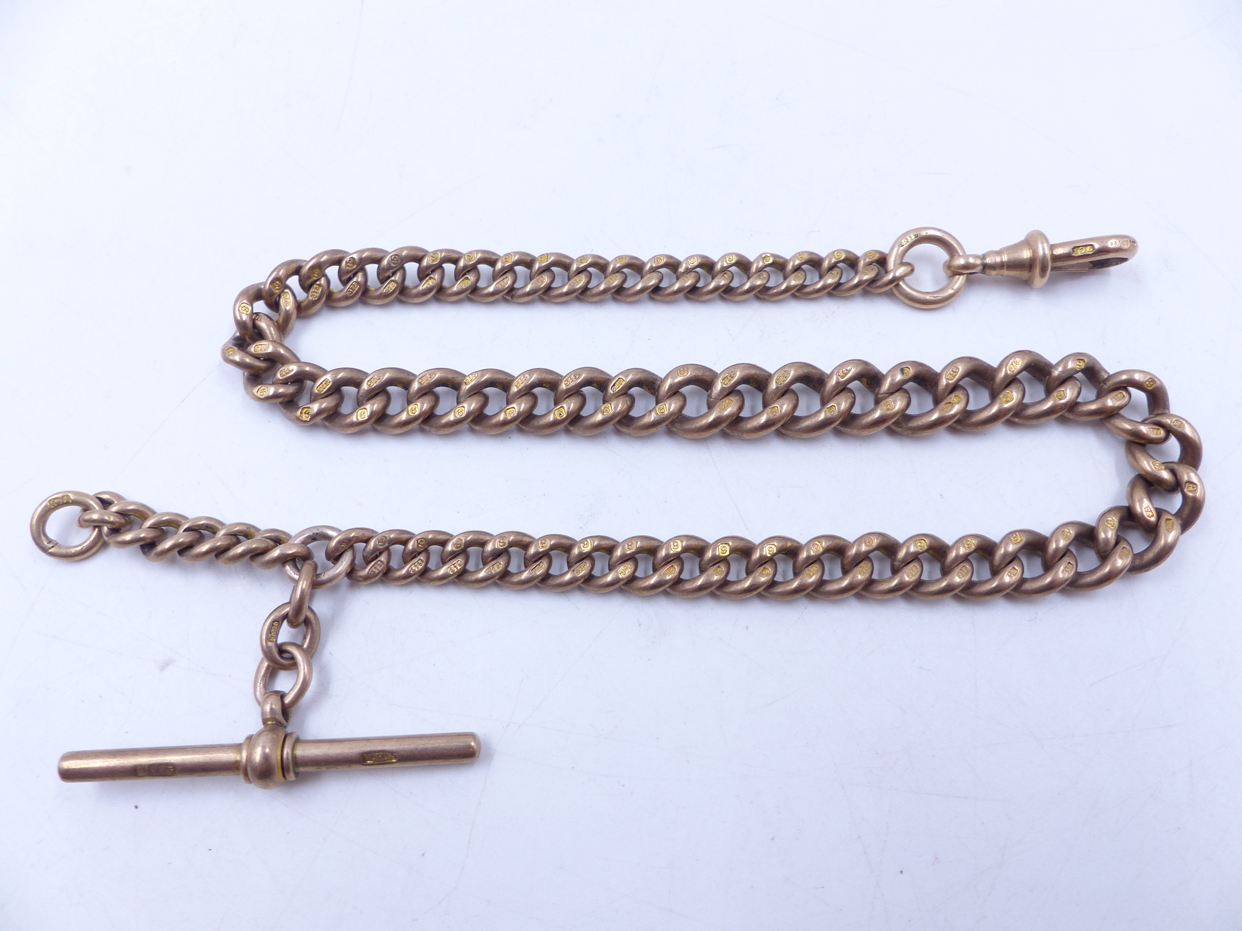 A VICTORIAN OLD GOLD GRADUATED CURB WATCH CHAIN COMPLETE WITH T-BAR AND FITTED AT ONE END WITH A - Image 11 of 18