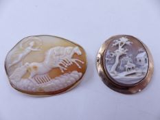 A LARGE OVAL CAMEO BROOCH MOUNTED IN 9ct GOLD DEPICTING A GODDESS POSSIBLY AURORA ON A FOUR HORSE