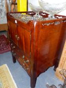 A GEO.III.MAHOGANY TRAY TOP NIGHTSTAND WITH DEEP BASE DRAWER. W.55cms.