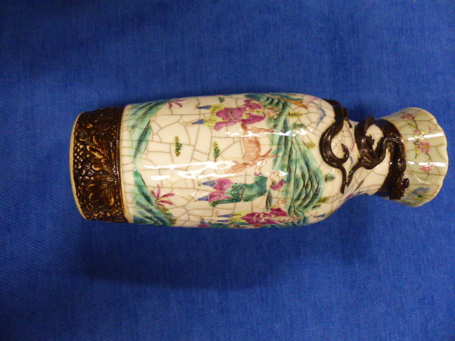 A PAIR OF CHINESE FAMILLE ROSE WARRIOR DECORATED CRACKLE GLAZE VASES WITH APPLIED DRAGON COLLARS AND - Image 32 of 48