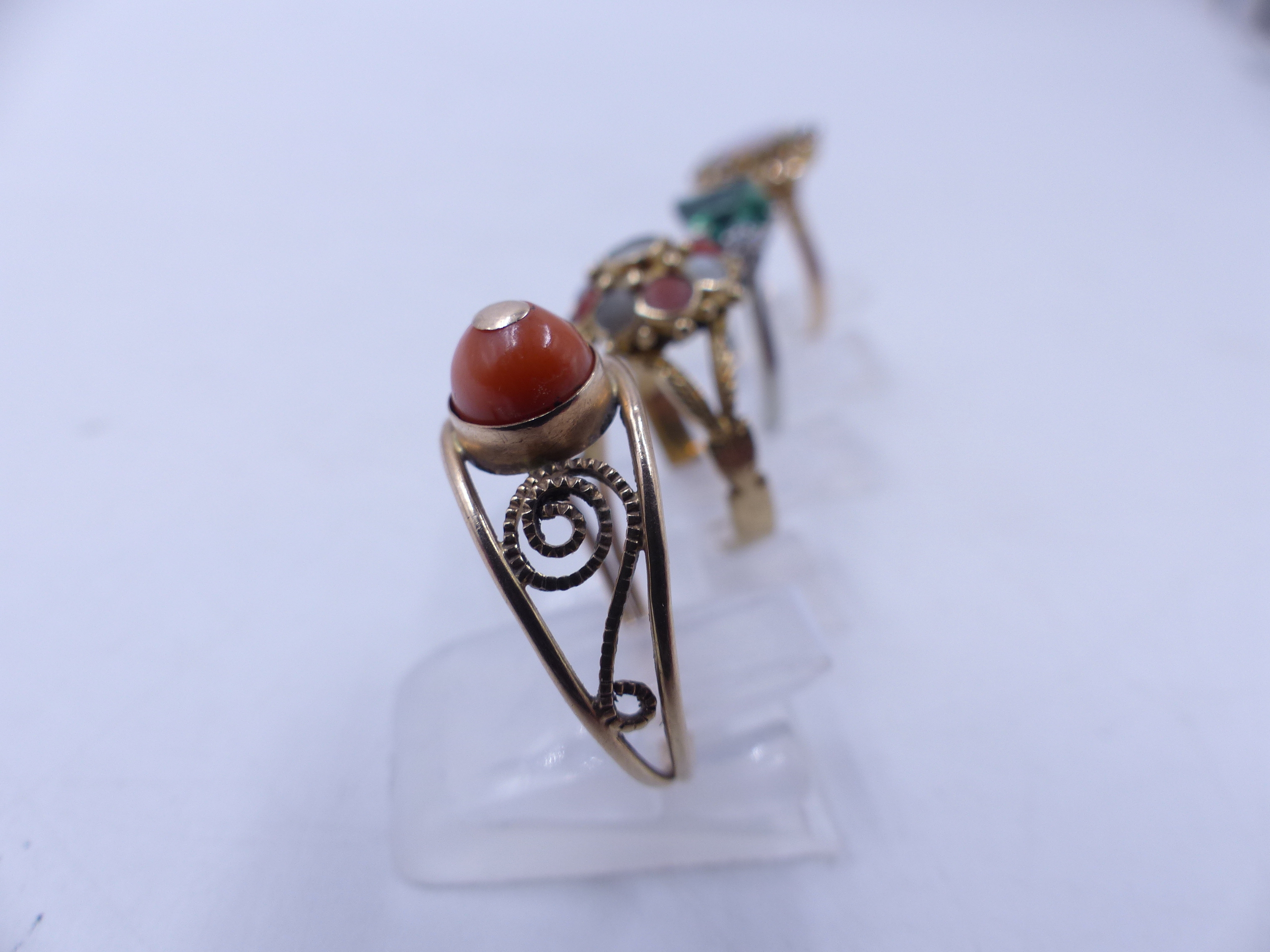 A COLLECTION OF EARLY JEWELLERY TO INCLUDE A VICTORIAN OPAL AND PASTE RING DATED 1907 CHESTER, A 9ct - Image 10 of 16