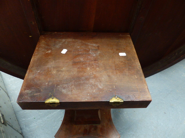 A REGENCY WALNUT TILT TOP BREAKFAST TABLE. - Image 23 of 35