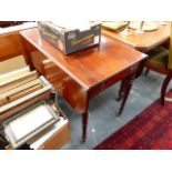 A GEORGIAN MAHOGANY PEMBROKE TABLE.