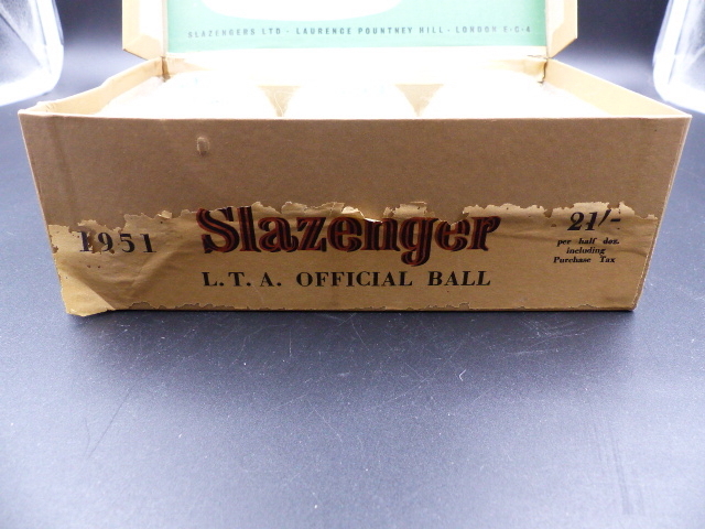 A FULL BOX OF 1950'S SLAZENGER TENNIS BALLS, THE LID OF THE BOX BEARING AN INDISTINCT SIGNATURE. - Image 4 of 10