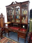 AN UNUSUAL LATE VICTORIAN / EDWARDIAN MAHOGANY WRITING DESK WITH SINGLE DRAWER FLANKED BY