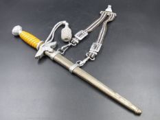 A WWII GERMAN LUFTWAFFE OFFICER'S DAGGER WITH WIRE BOUND GRIP COMPLETE WITH BELT HANGINGS. (B)