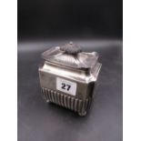 A VICTORIAN HALLMARKED SILVER TEA CADDY WITH HINGED COVER. DATED 1892, LONDON FOR WILLIAM HUTTON AND