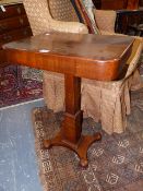 A WM.IV. MAHOGANY LAMP TABLE ON STEPPED SQUARE COLUMN WITH PLATFORM BASE AND REEDED BUN FEET. 48 x