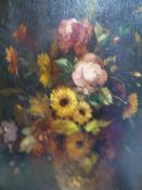 19th/20th.C. FLEMISH SCHOOL. A FLORAL STILL LIFE, OIL ON CANVAS. 51 x 36.5cms.