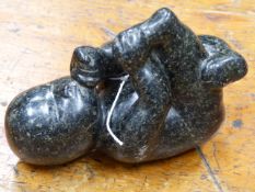 FIONA PAYNE. 20th/21st.C. ARR. SLEEPING CHILD SIGNED POLISHED STONE SCULPTURE. W.18cms.