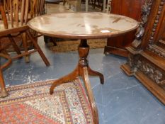 A 19th.C.SMALL MAHOGANY TRIPOD TABLE WITH RAISED EDGE TRAY TOP. Dia.53cms.