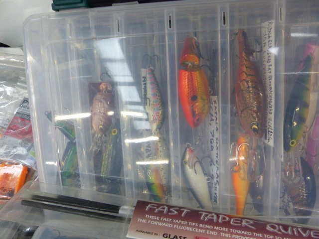 A LARGE COLLECTION OF FISHING LURES, HOOKS AND OTHER EQUIPMENT. (QTY) (F) - Image 4 of 10