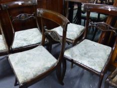 A SET OF SIX REGENCY FAUX ROSEWOOD DINING CHAIRS WITH DROP IN SEATS ON SABRE LEGS. (6)