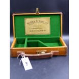 A GOOD QUALITY WEBLEY & SCOTT LABELLED LEATHER AIR PISTOL CASE.