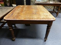 A 19th.C.PINE KITCHEN TABLE ON TURNED TAPERED LEGS. 105 x 136 x H.76cms.