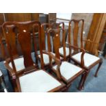 SIX QUEEN ANNE STYLE DINING CHAIRS.