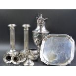 AN EDWARDIAN LOADED SILVER EPERGNE DATED 1909 BIRMINGHAM, HEIGHT 13.5CMS TOGETHER WITH A SQUARE