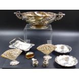 AN ANTIQUE VICTORIAN SILVER AQUATIC REPOUSSE DECORATED TWO HANDLED BOWL FOR CHARLES STUART HARRIS,