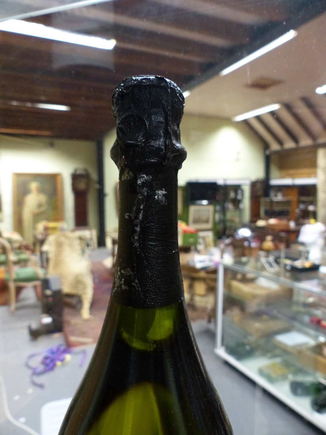 CHAMPAGNE. MOET & CHANDON, DOM PERIGNON 1998, 750mL, BOTTLE. - Image 3 of 3