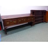 AN INLAID OAK GEORGIAN AND LATER THREE DRAWER DRESSER BASE TOGETHER WITH AN ASSOCIATED RACK. OVERALL