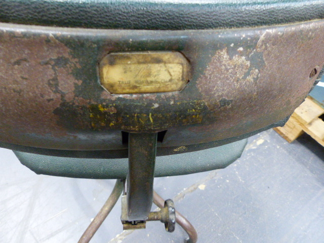 A VINTAGE INDUSTRIAL TYPE SWIVEL STOOL/ CHAIR. - Image 2 of 3