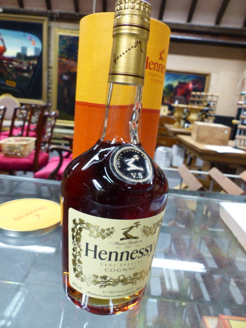 COGNAC. A BOTTLE OF HENESSY V S COGNAC, 70CL. - Image 2 of 4