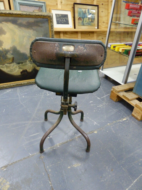 A VINTAGE INDUSTRIAL TYPE SWIVEL STOOL/ CHAIR. - Image 3 of 3