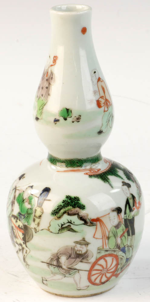 Chinese Famille Verte double-gourd-shaped porcelain vase, Qing Kangxi mark on base, 8" h. From a - Image 2 of 8