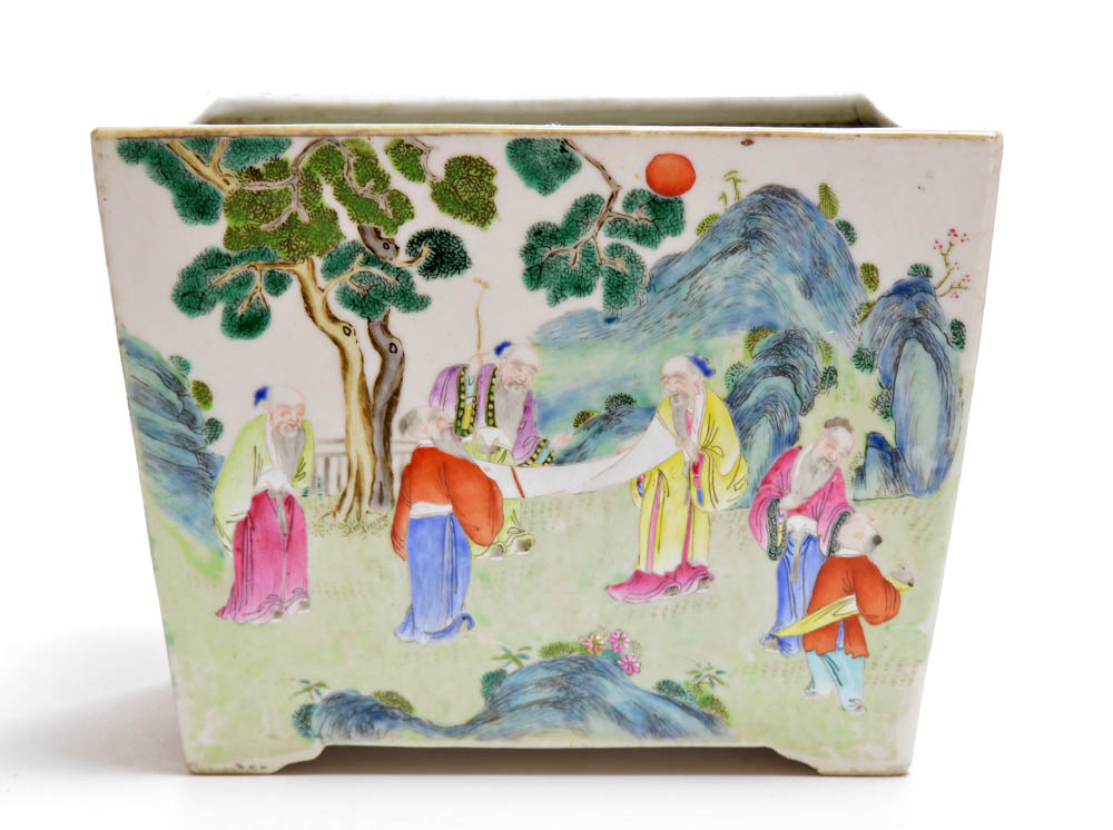 The jardini?¿re depicts scholars and rural scenes in rich enamel. Qianlong period. 7?Ç¥ x 6?Ç¥ x 9?