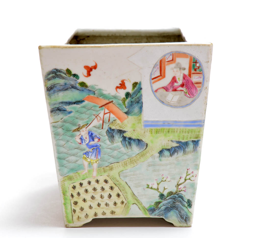 The jardini?¿re depicts scholars and rural scenes in rich enamel. Qianlong period. 7?Ç¥ x 6?Ç¥ x 9? - Image 2 of 7