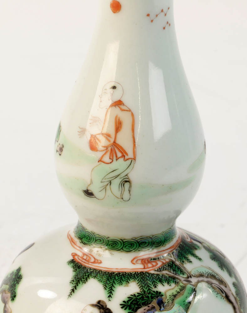 Chinese Famille Verte double-gourd-shaped porcelain vase, Qing Kangxi mark on base, 8" h. From a - Image 8 of 8