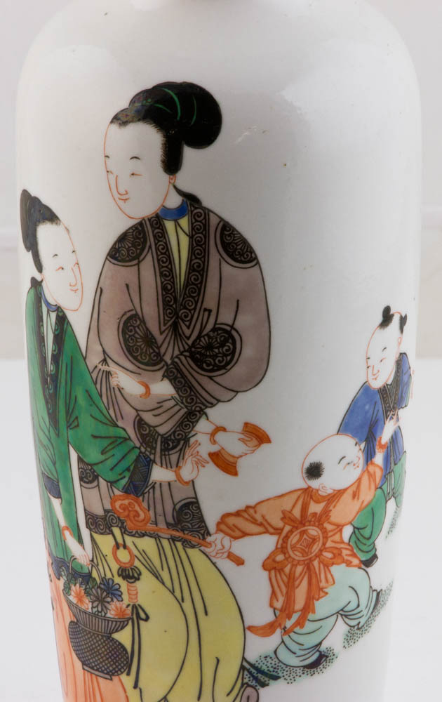 Late 19th C. Famille Verte porcelain vase with Chinese figures, 9 1/2", Qing Dynasty. - Image 6 of 8