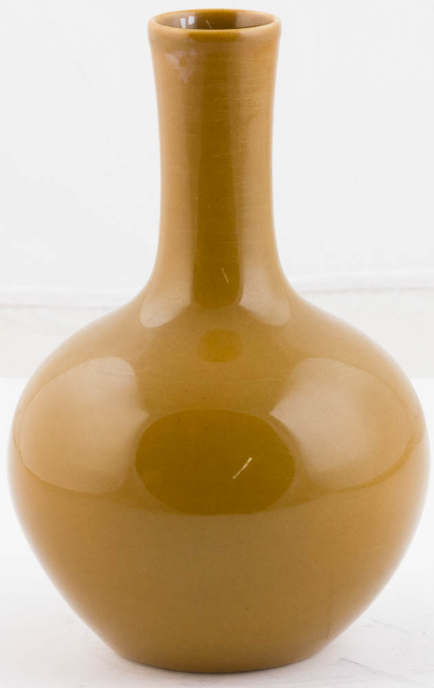 Brown-glazed bottle vase with blue and white six Chinese character mark on base, 6 3/4". - Image 2 of 6