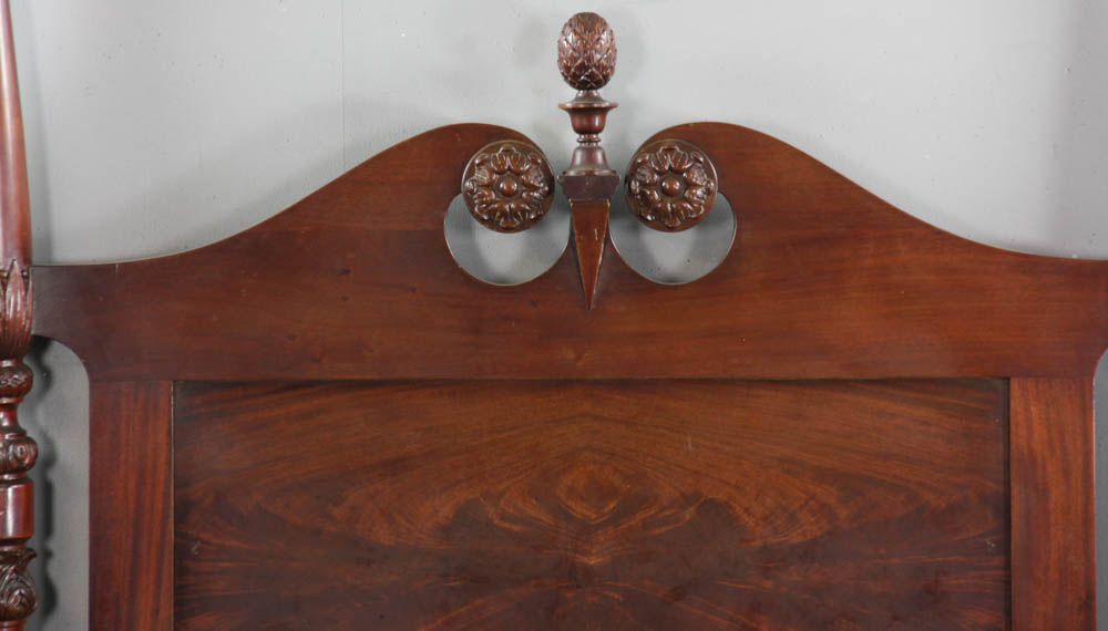 19th century mahogany four-poster bed with pineapple finials, 67 1/2" H x 84" L x 47" W. Provenance: - Image 3 of 5