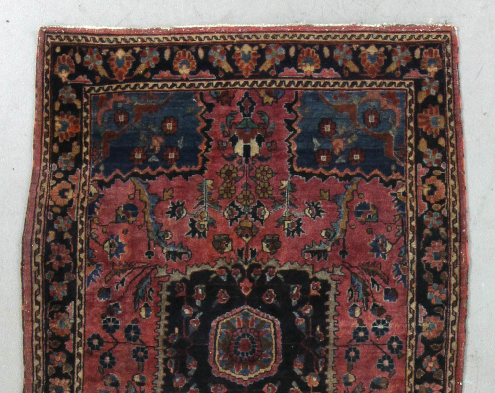 Antique Persian Sarouk rug, 3' 5" x 4' 10". Provenance: Wakefield, Massachusetts estate. - Image 3 of 5