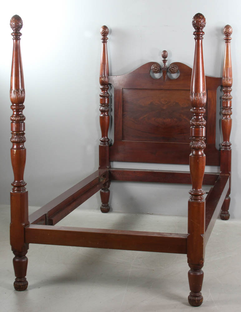 19th century mahogany four-poster bed with pineapple finials, 67 1/2" H x 84" L x 47" W. Provenance: - Image 4 of 5